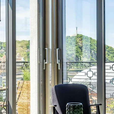 Orangehomes 130 M2 With Fantastic View To River Danube Appartamento Budapest
